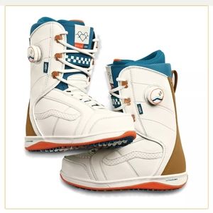 Vans Ferra women's snowboard boots sz 8